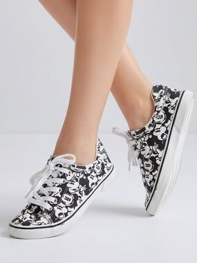 Disney Women's Mickey‎ Mouse Sneakers Black Size 7 Casual Athletic Shoes